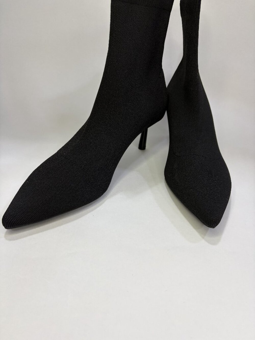 Steve Madden Ankle Boot Aryia Size 8 Black Fabric Stretch Sock Bootie